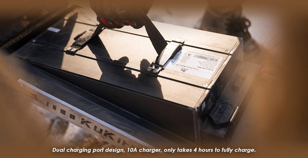 Trotineta electrica de teren KuKirin G4 Max, motor 2*1600W fără perii, cauciucuri pneumatice de teren de 12 inchi, baterie 60V 35,2Ah, autonomie maximă de 95 km, viteză maximă 86 km/h, frână cu ulei cu piston față și spate, impermeabil IP54